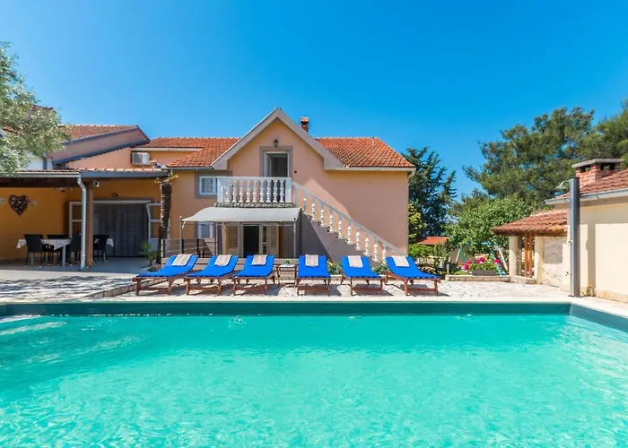 아파트 Cozy Apartment In Sveti Filip I Jakov 스베티필립아이자코브