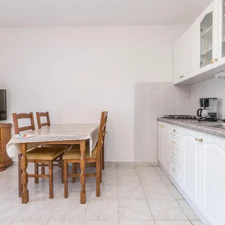 Awesome Apartment In Sveti Filip I Jakov * Sveti Filip i Jakov