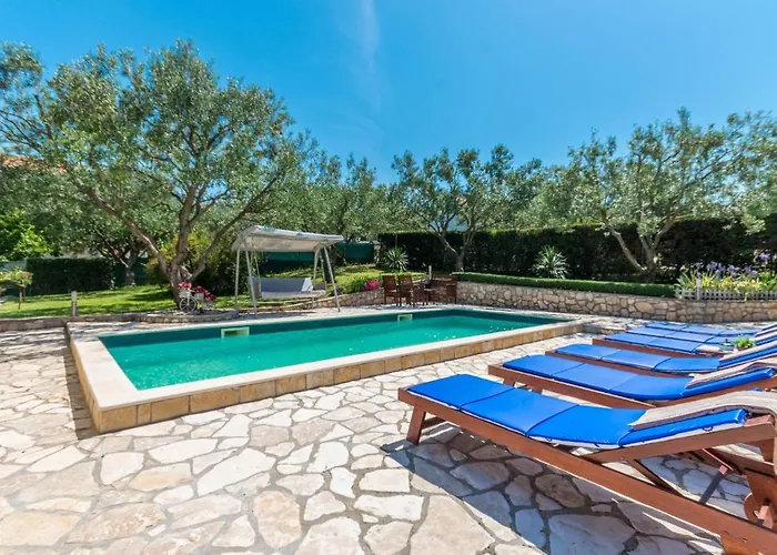 Cozy Apartment In Sveti Filip I Jakov