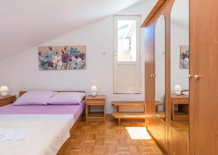 Cozy Apartment In Sveti Filip I Jakov Апартаменты